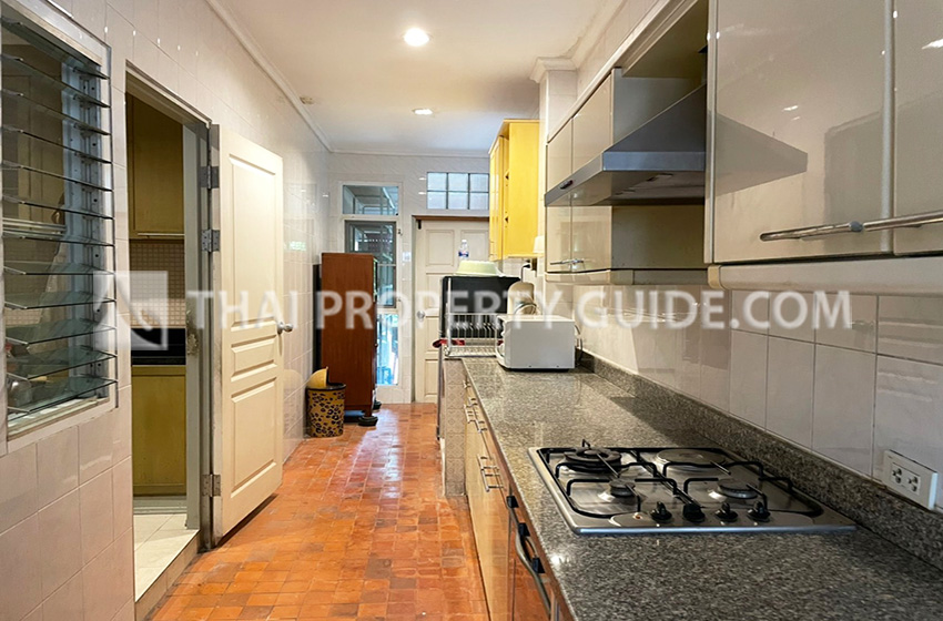 House in Chaengwattana (near Nichada Thani) 